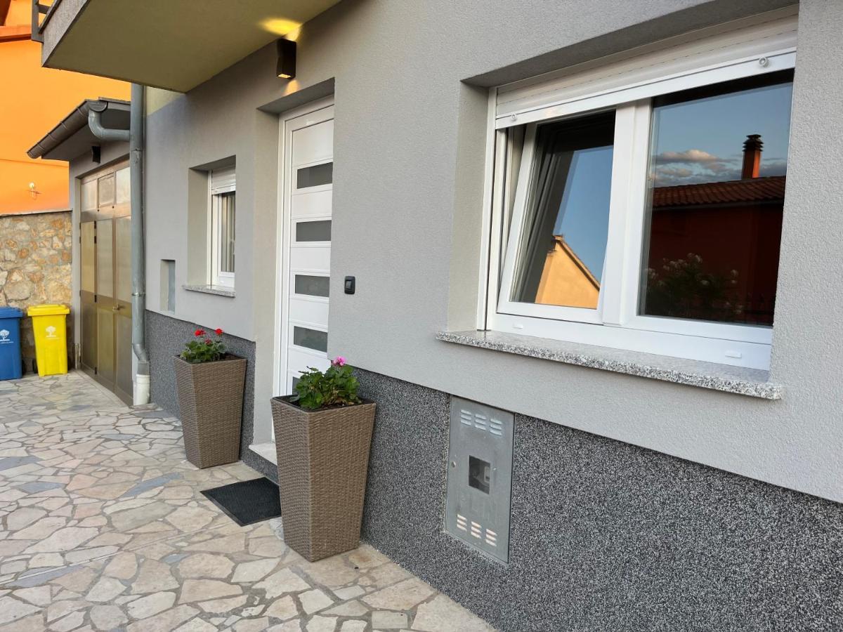 PUY Apartment A & N With Free Private Parking מראה חיצוני תמונה